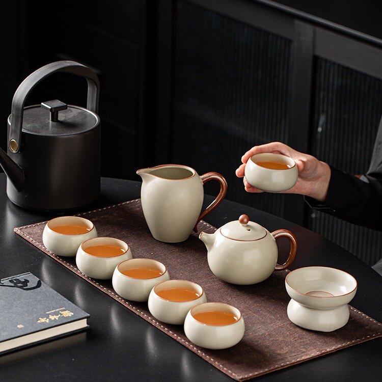 How to Properly Use a Gongfu Ceremonial Tea Set