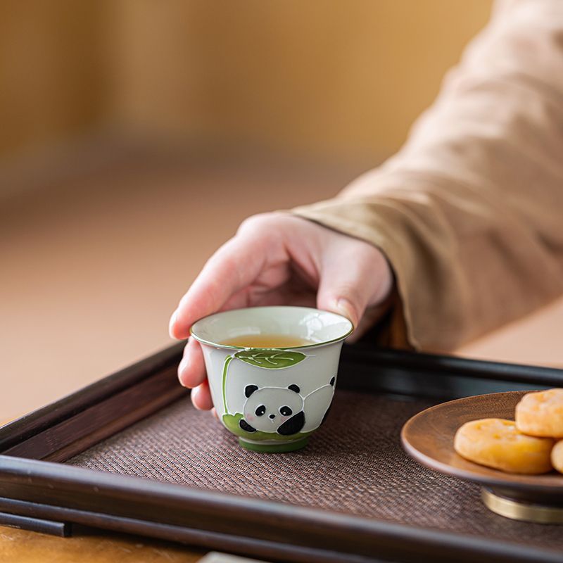 Grass and wood ash hand-painted panda master cup ceramic underglaze color tea cup kung fu tea cup Chinese household pair cup